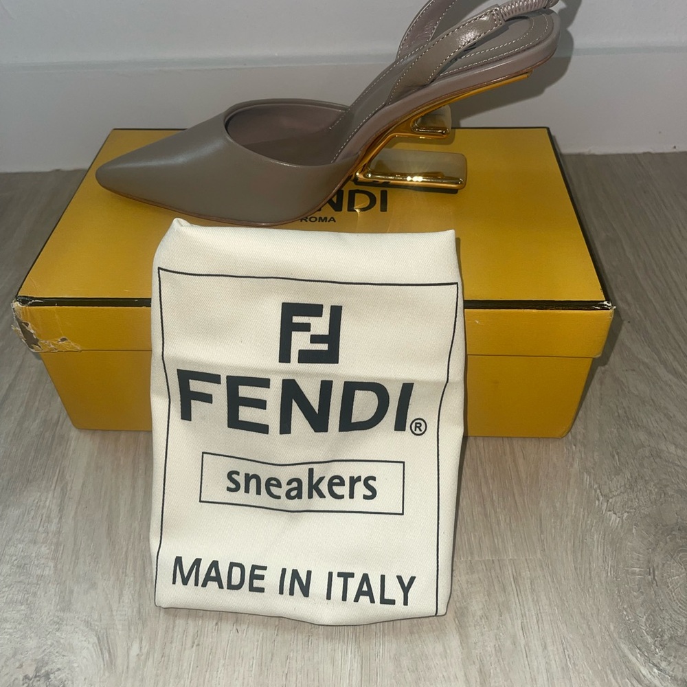 Fendi - Picture 5 of 12